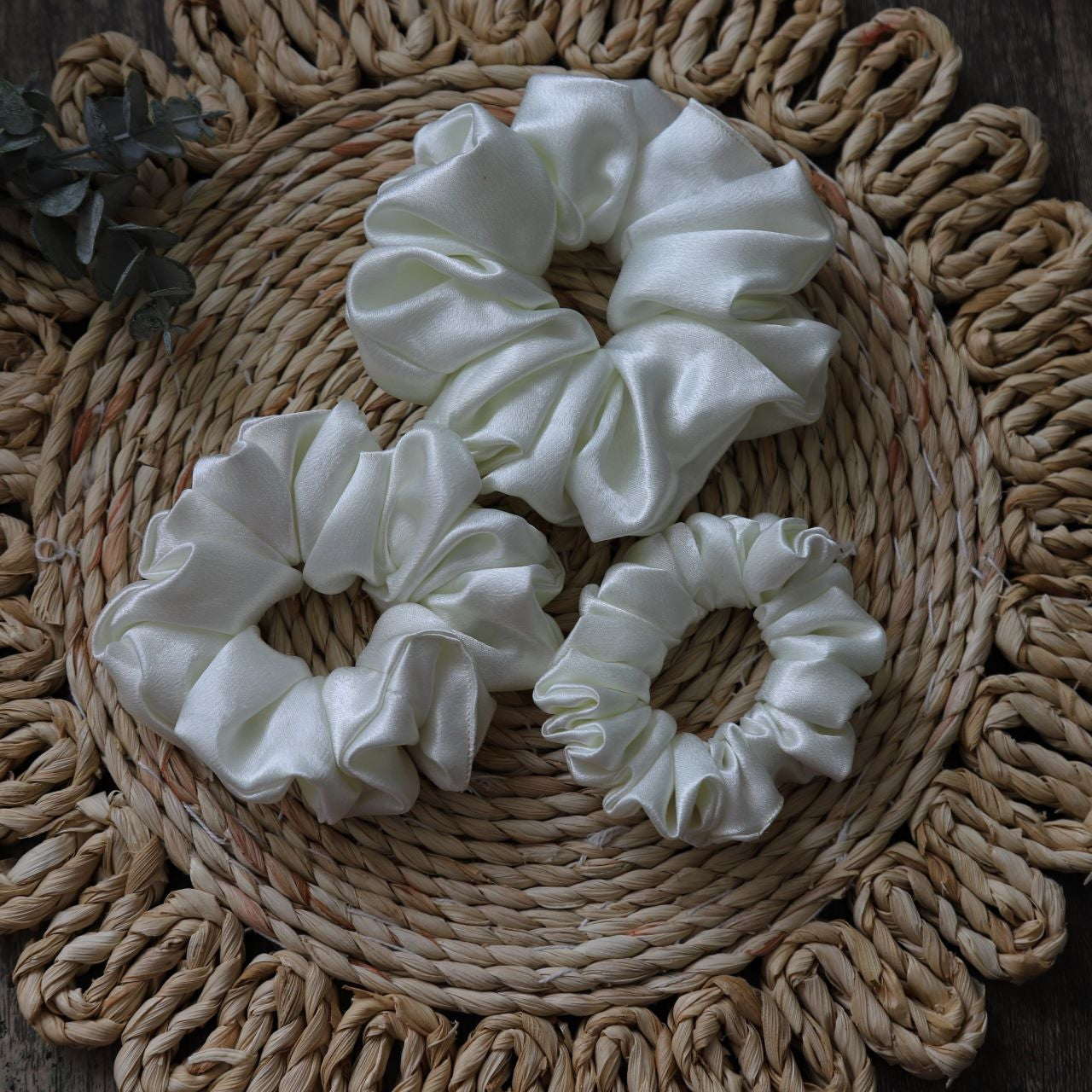 Elegant White Scrunchie – Classic & Chic Hair Accessory